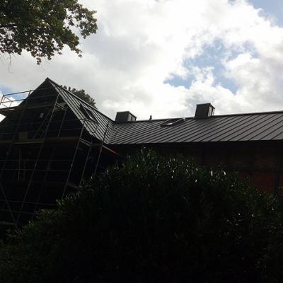 Dachsanierung Stehfalzblechdach